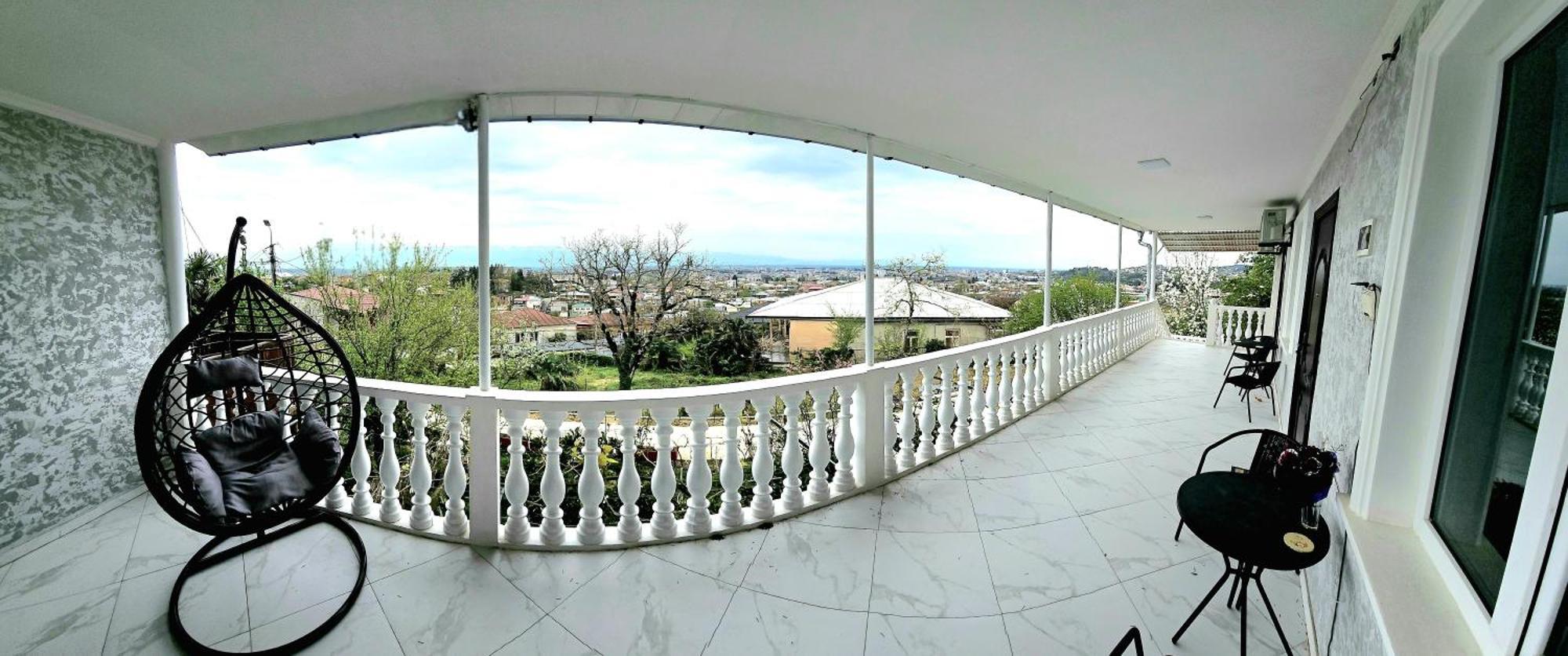 Hilltop Guest House Kutaisi Exteriör bild